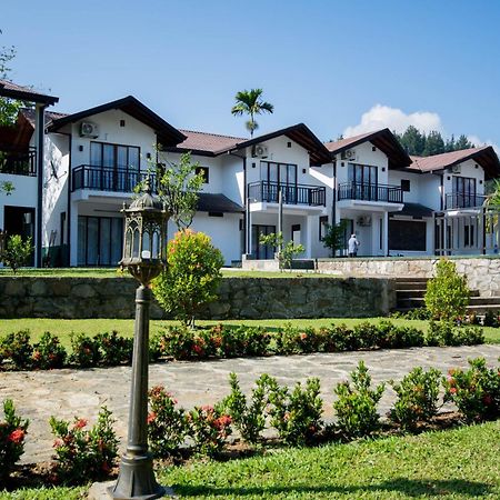 Okwin Resort Kandy Extérieur photo