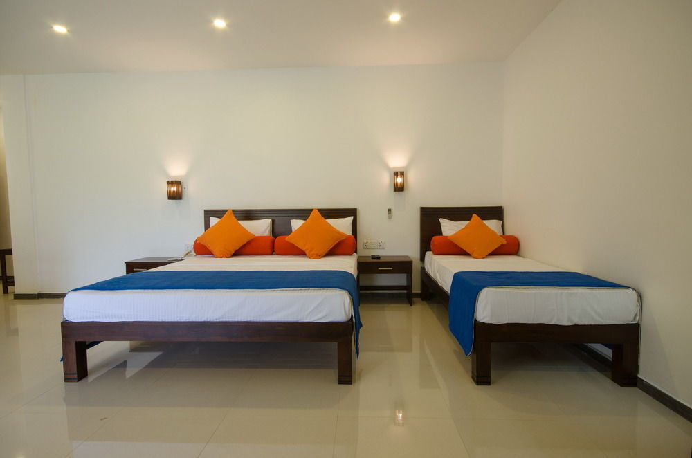 Okwin Resort Kandy Extérieur photo