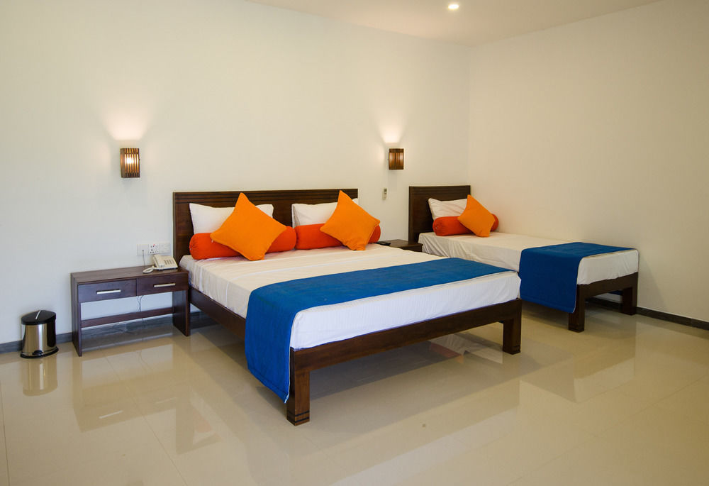 Okwin Resort Kandy Extérieur photo